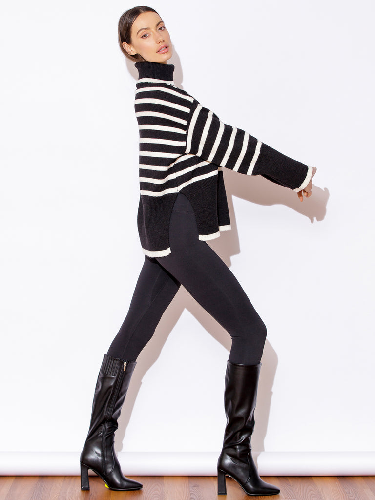 RELAXED STRIPED TURTLENECK SWEATER, BLACK/WHITE