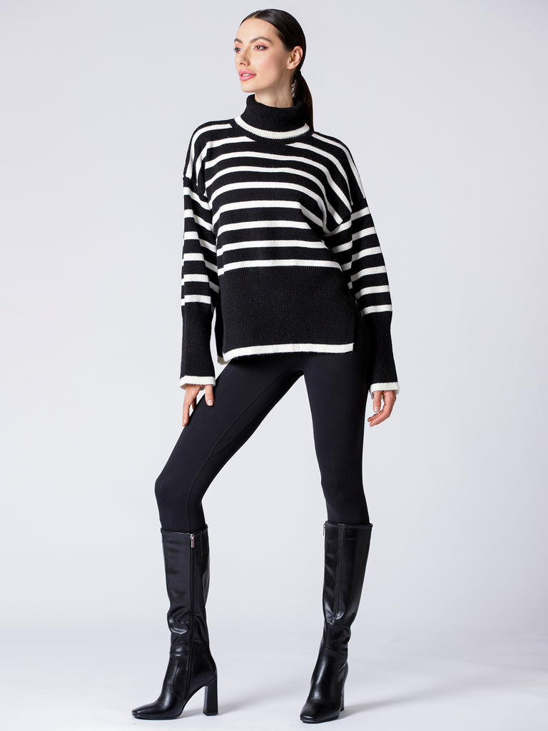 RELAXED STRIPED TURTLENECK SWEATER, BLACK/WHITE