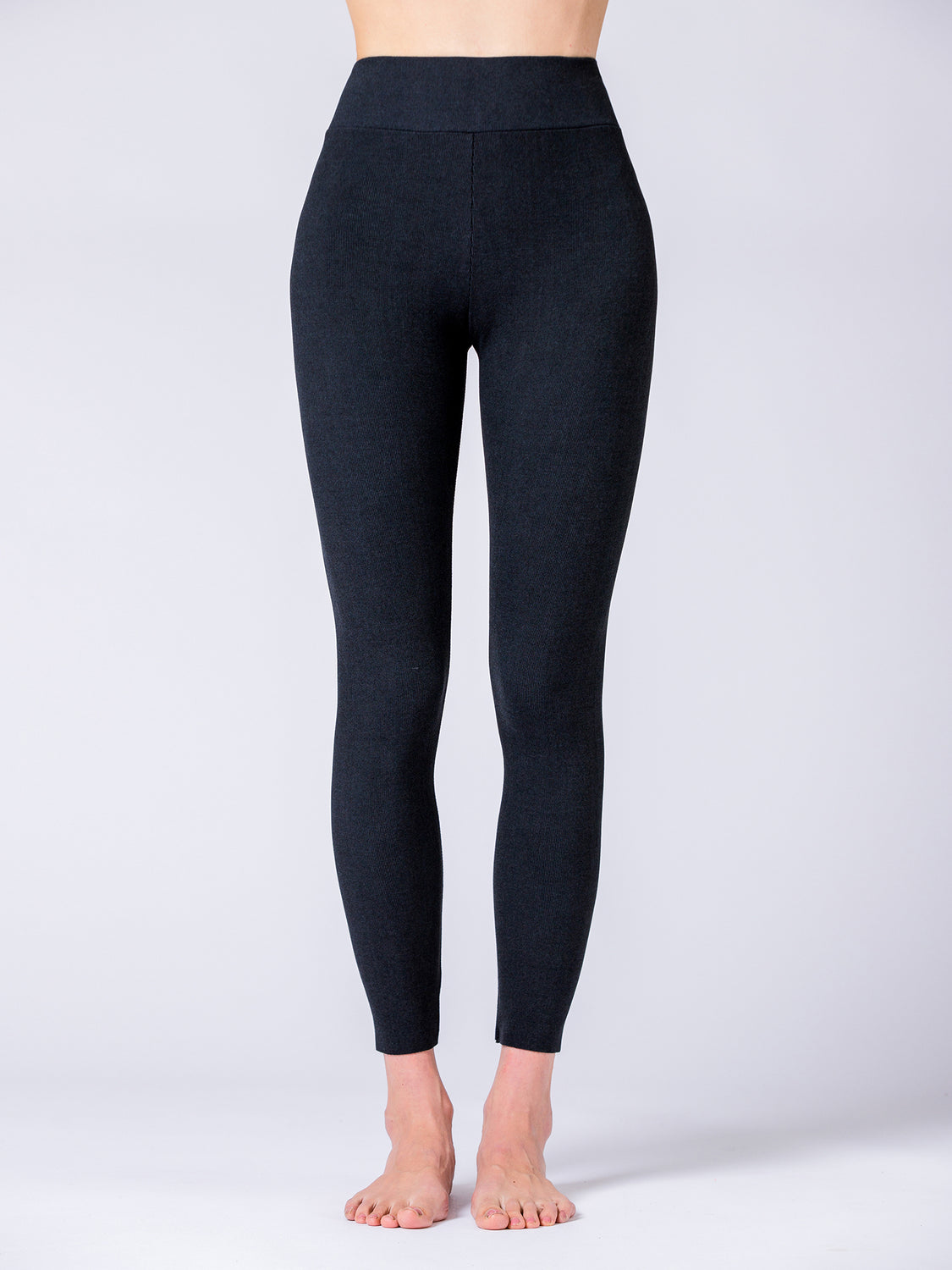 VEGAN CASHMERE SEAMLESS LEGGINGS, BLACK
