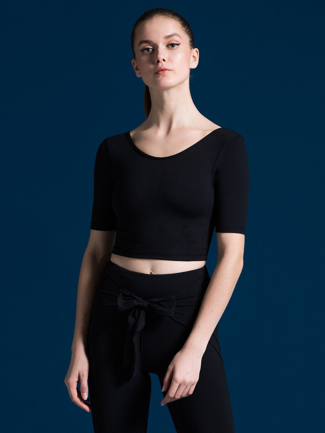 STRAP BACK CROP TEE, BLACK