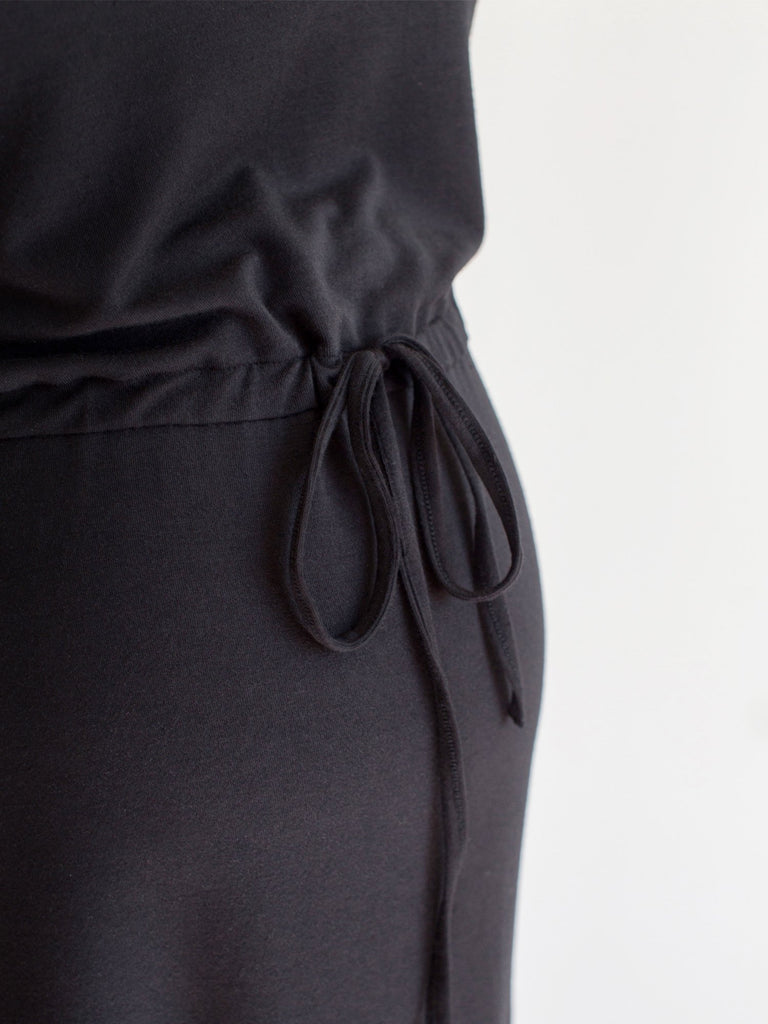 MATERNITY DRAWSTRING LILY TOP, BLACK