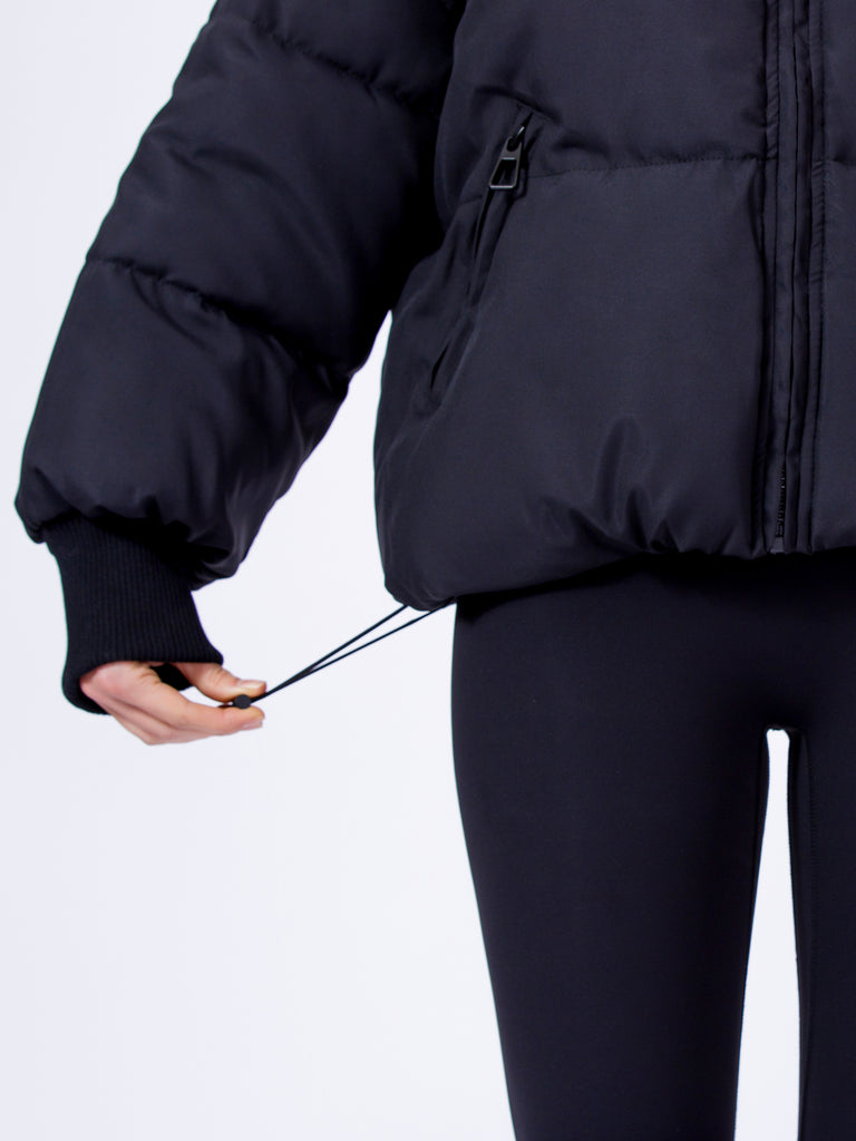EVERYDAY RELAXED PUFFER, BLACK