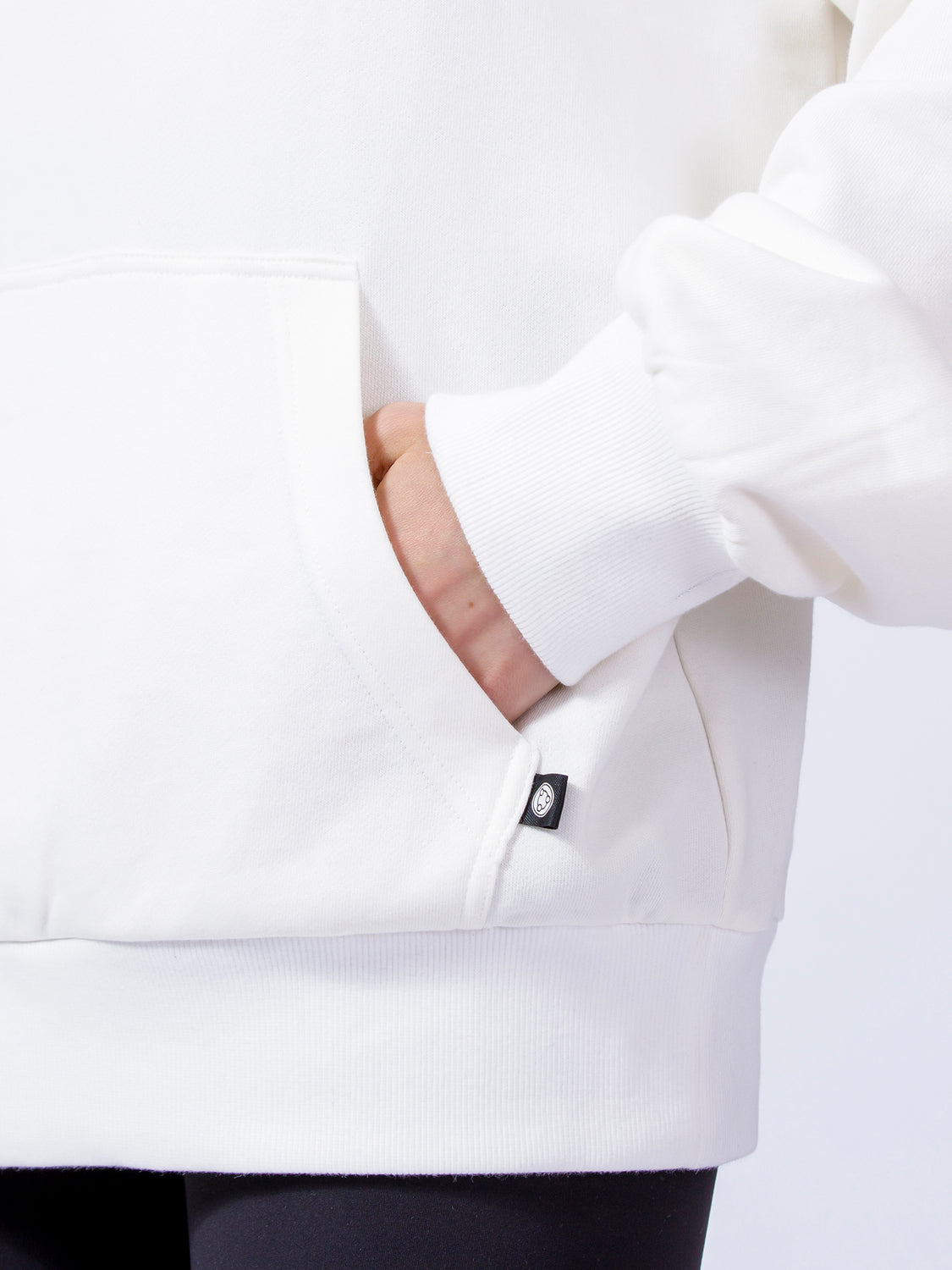 AUMNIE OVERSIZE HOODIE, WHITE