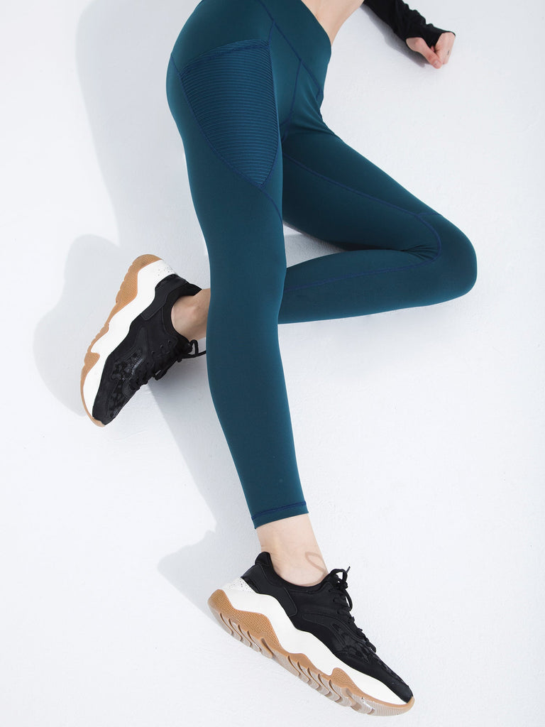 PLEATED POCKET ANKLE CROPS, LAKE