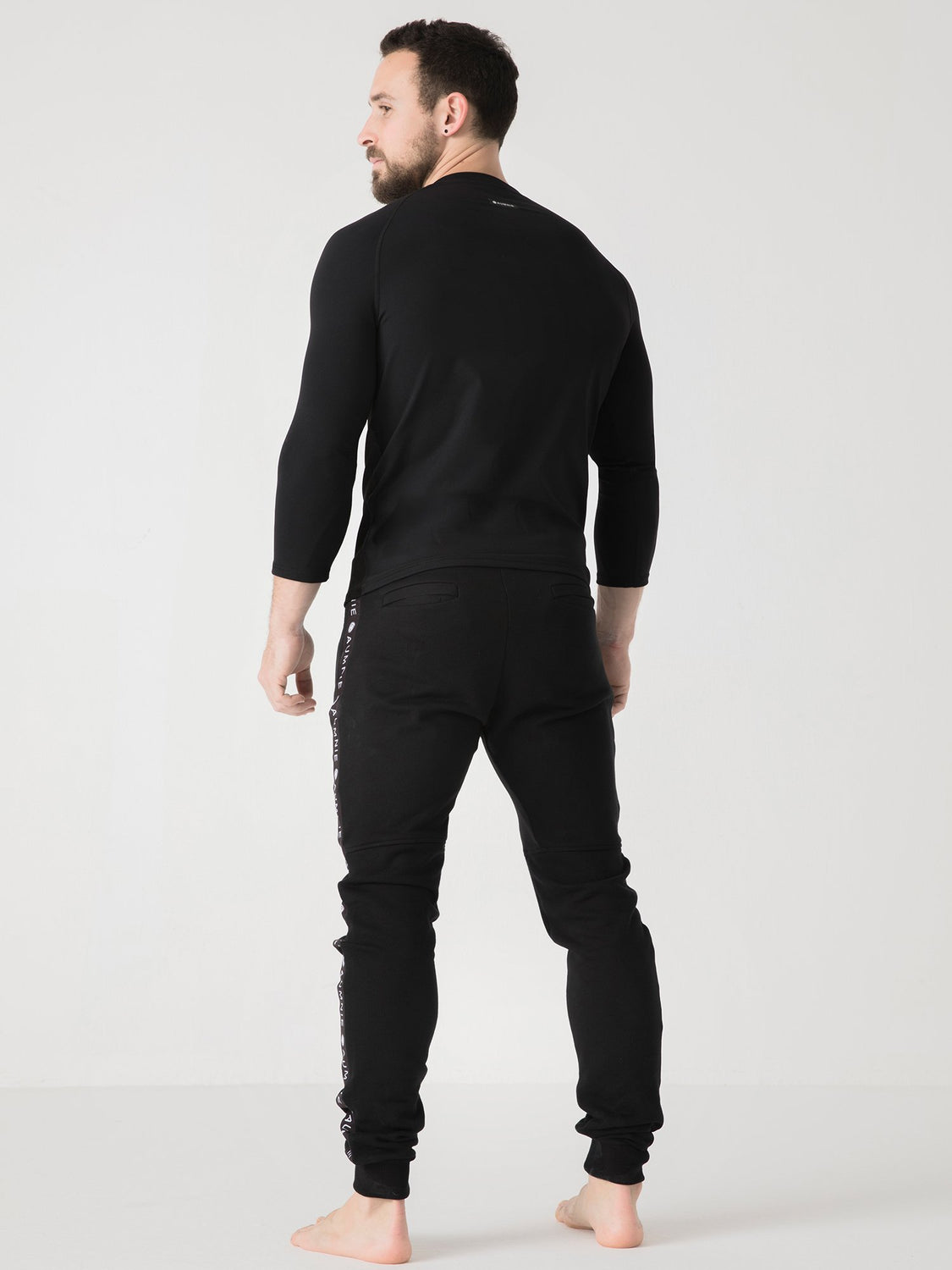 RAGLAN TEE, BLACK