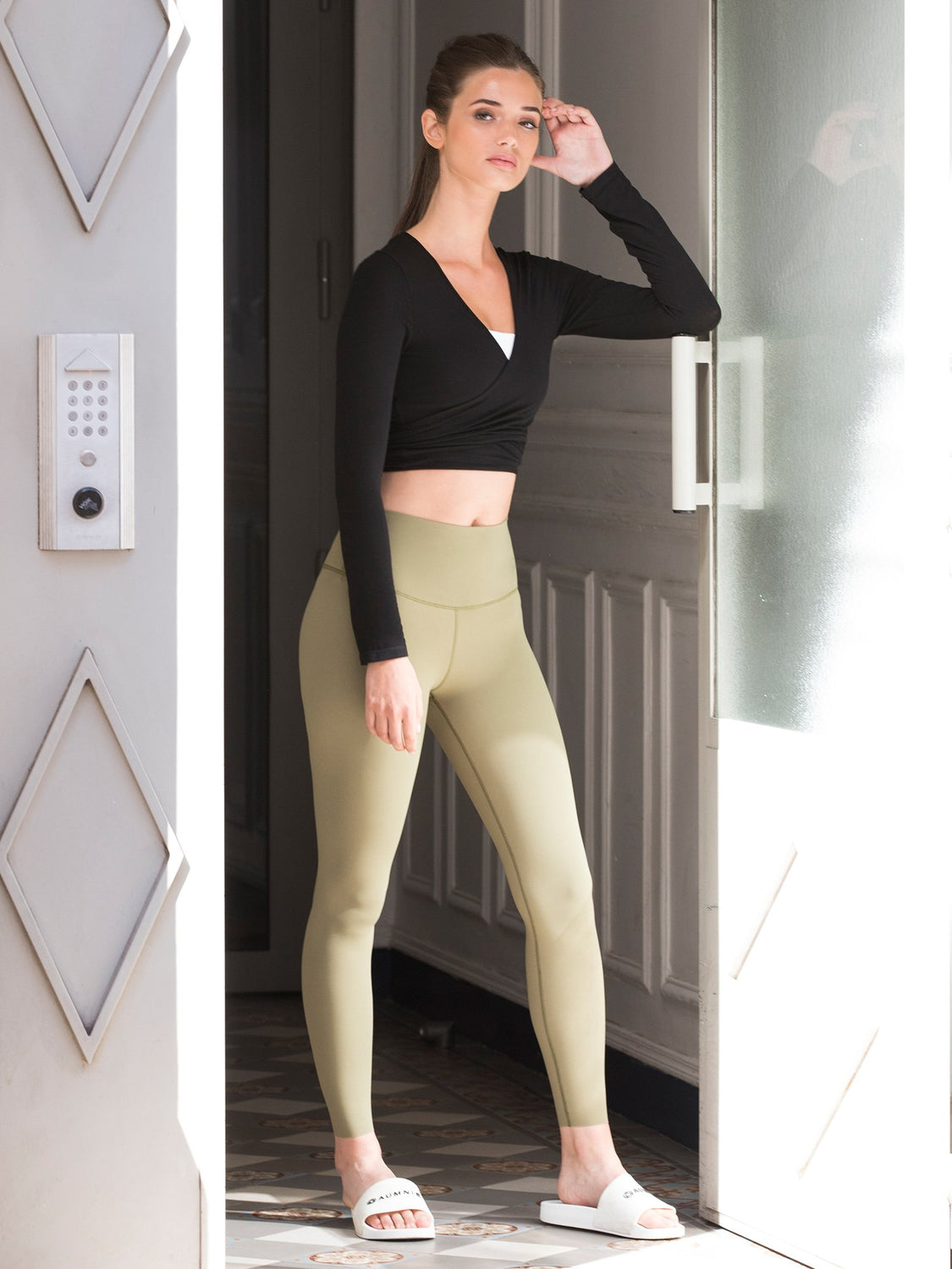 LONG SLEEVE CT WRAP, BLACK