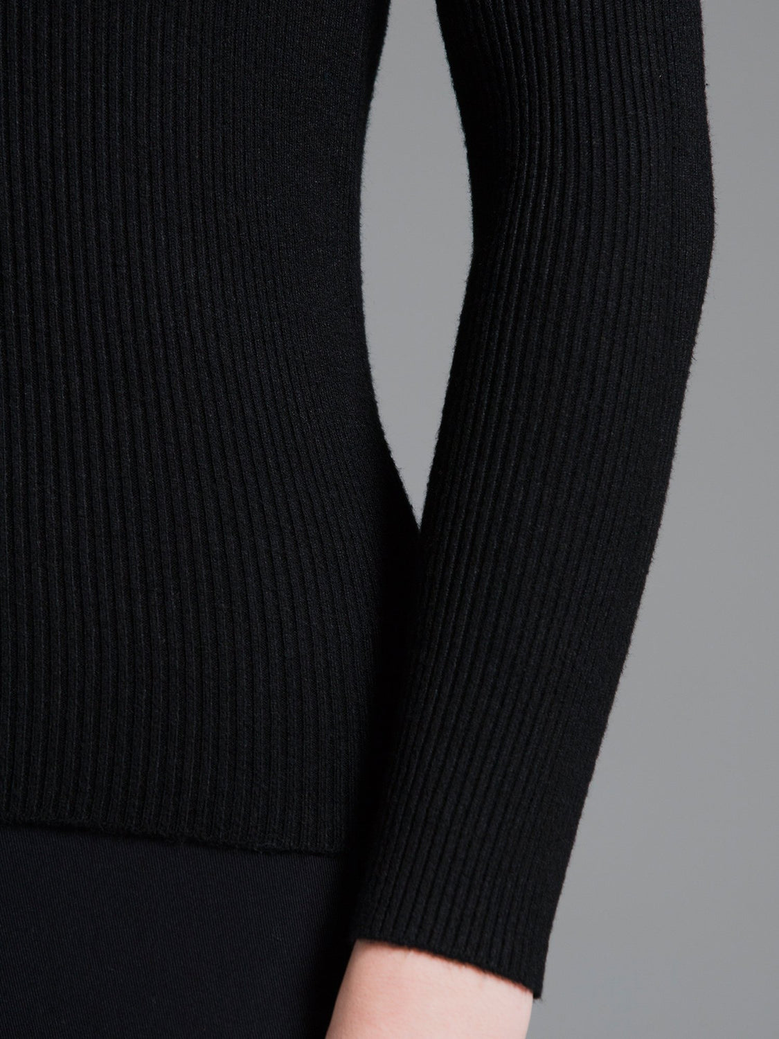 RIBBED HENLEY TEE, BLACK