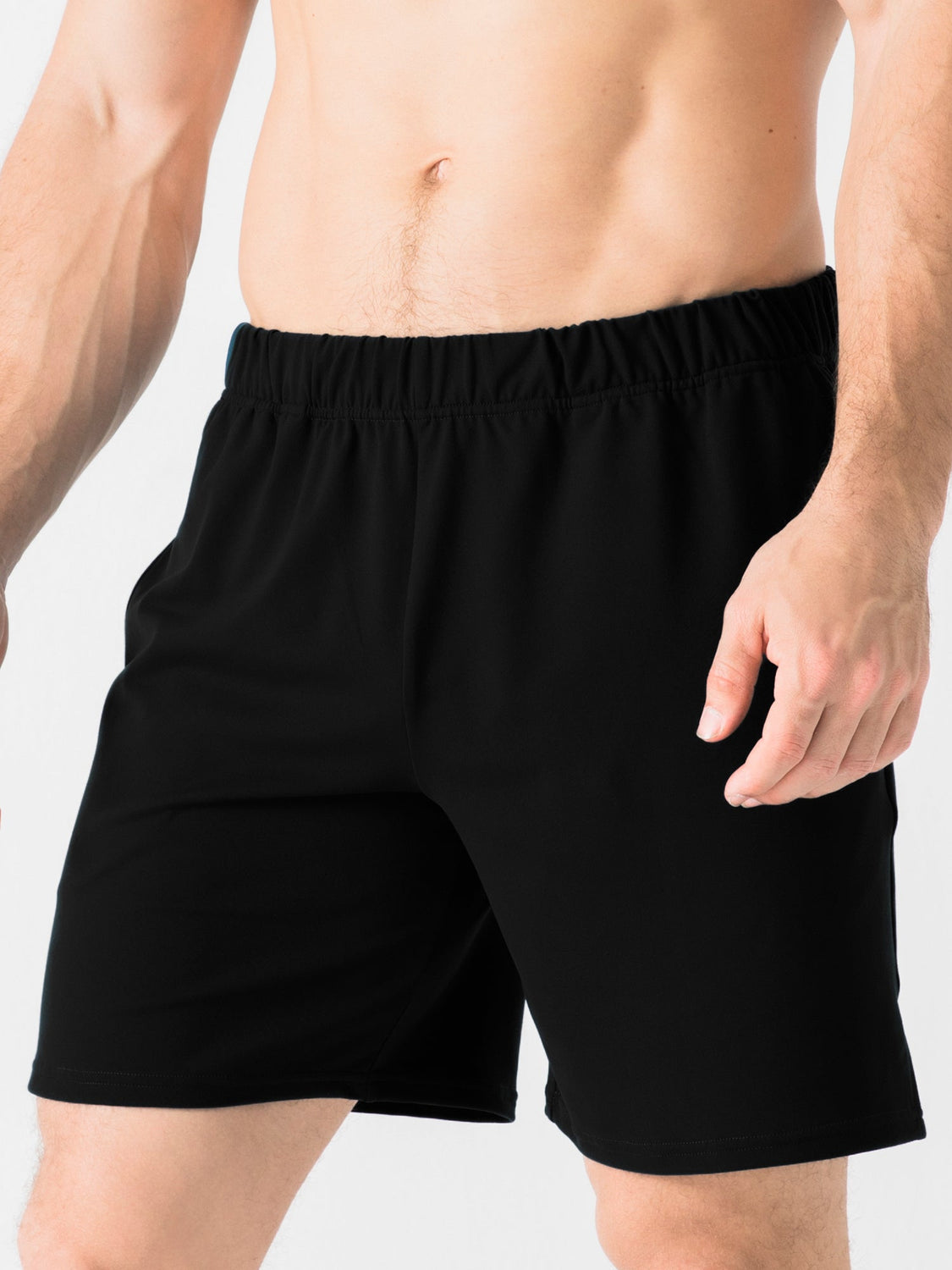 AUMNIE THE SIX SHORTS, BLACK