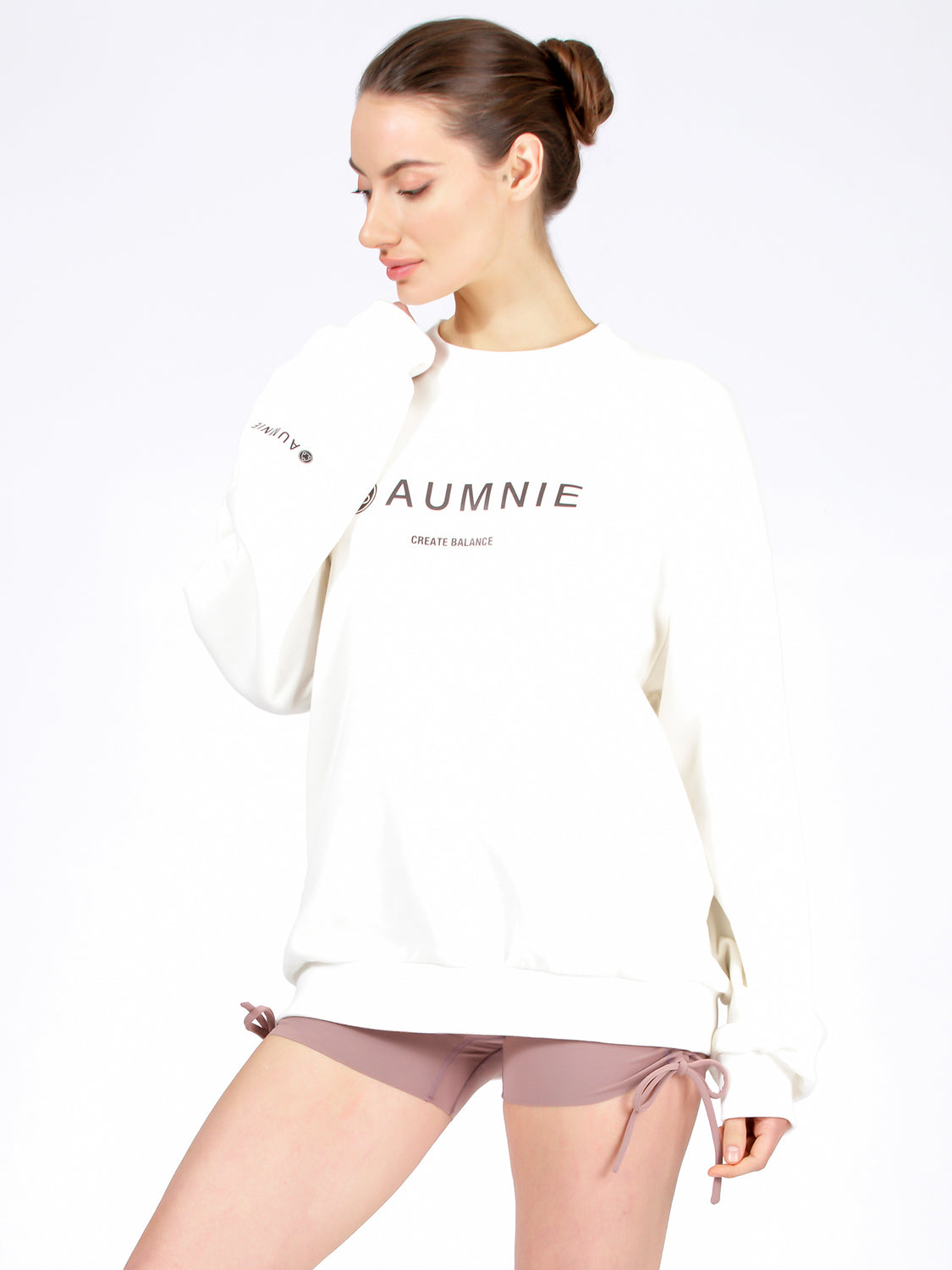 AUMNIE OVERSIZE SWEATSHIRT, WHITE