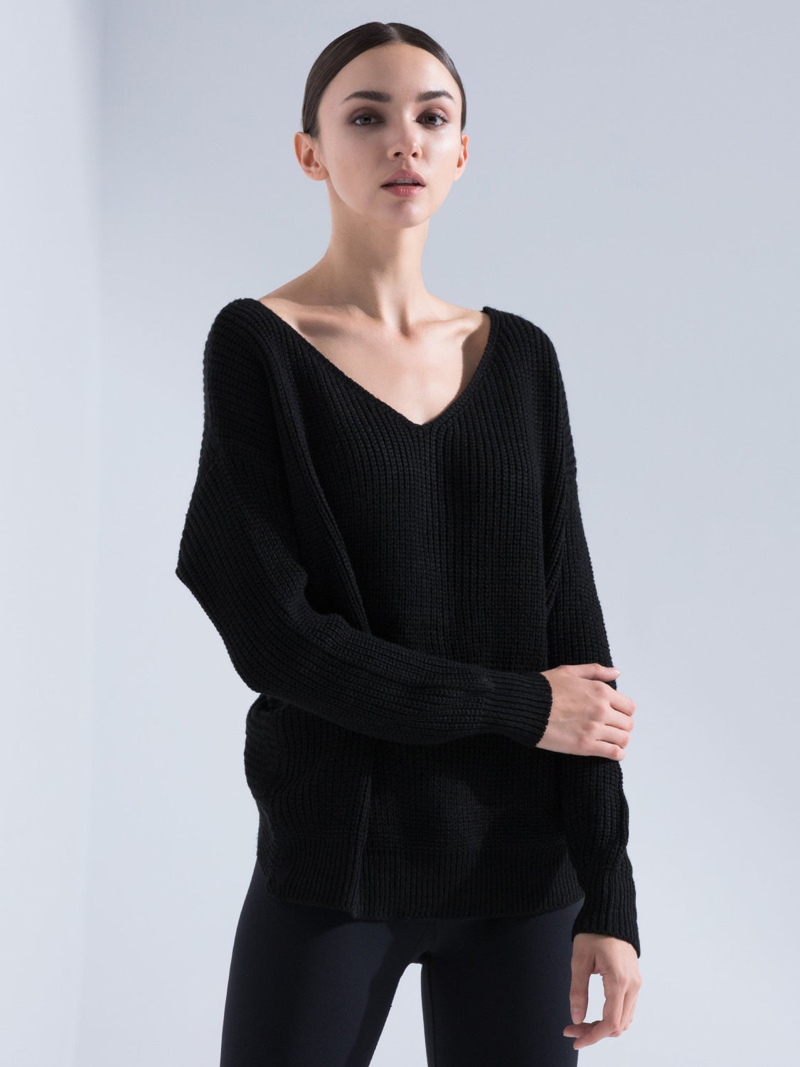 KNOTTED OPEN BACK SWEATER, BLACK
