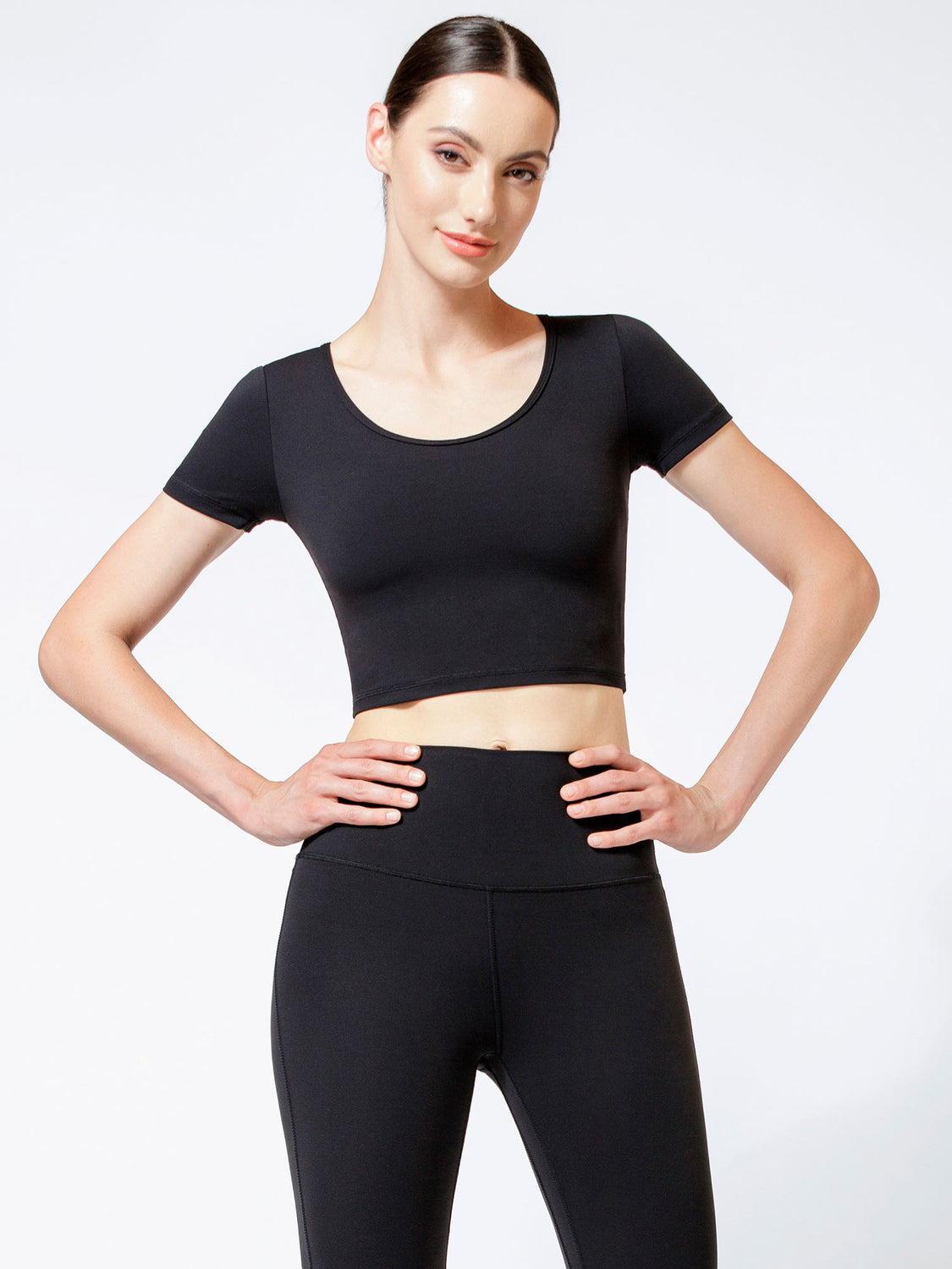 ADORBS CROPPED TEE, BLACK