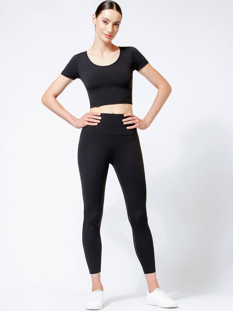 ADORBS CROPPED TEE, BLACK