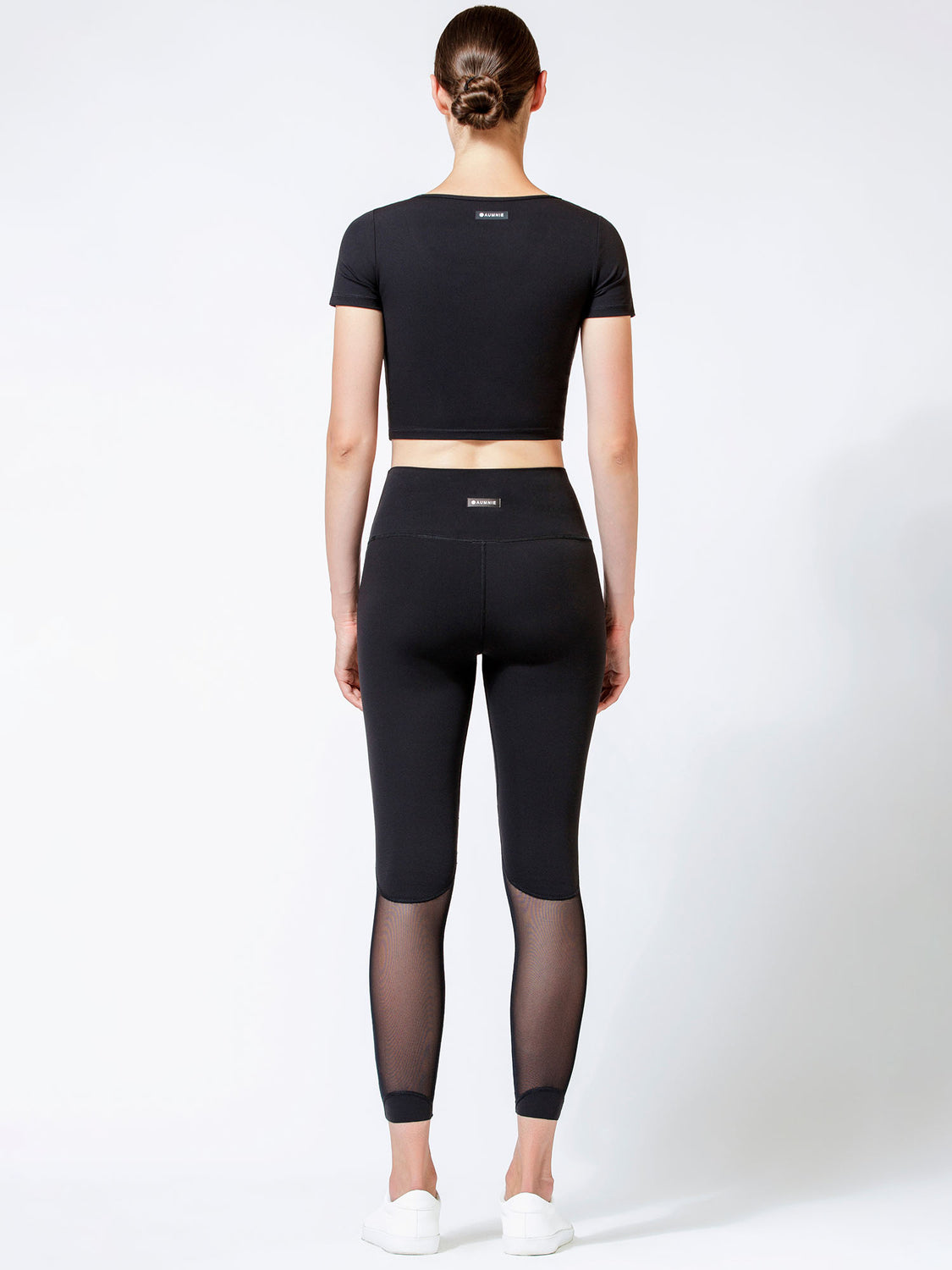 ADORBS CROPPED TEE, BLACK