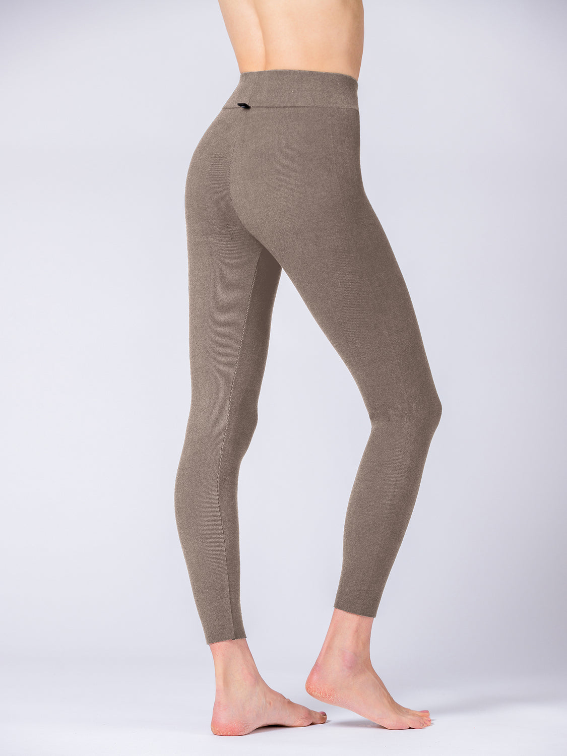 VEGAN CASHMERE SEAMLESS LEGGINGS, DESERT