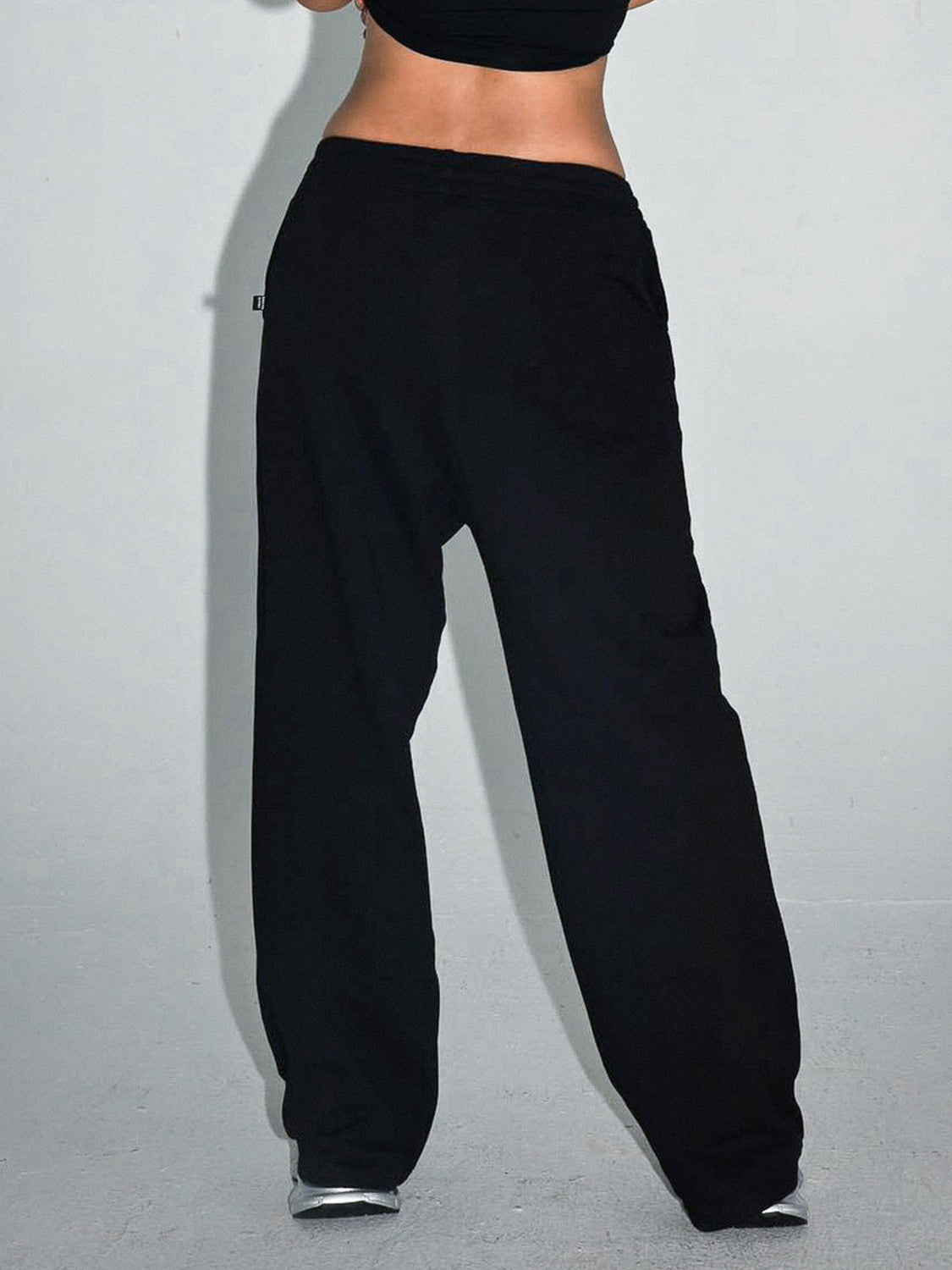 URBAN WIDE LEG SWEATPANTS,BLACK