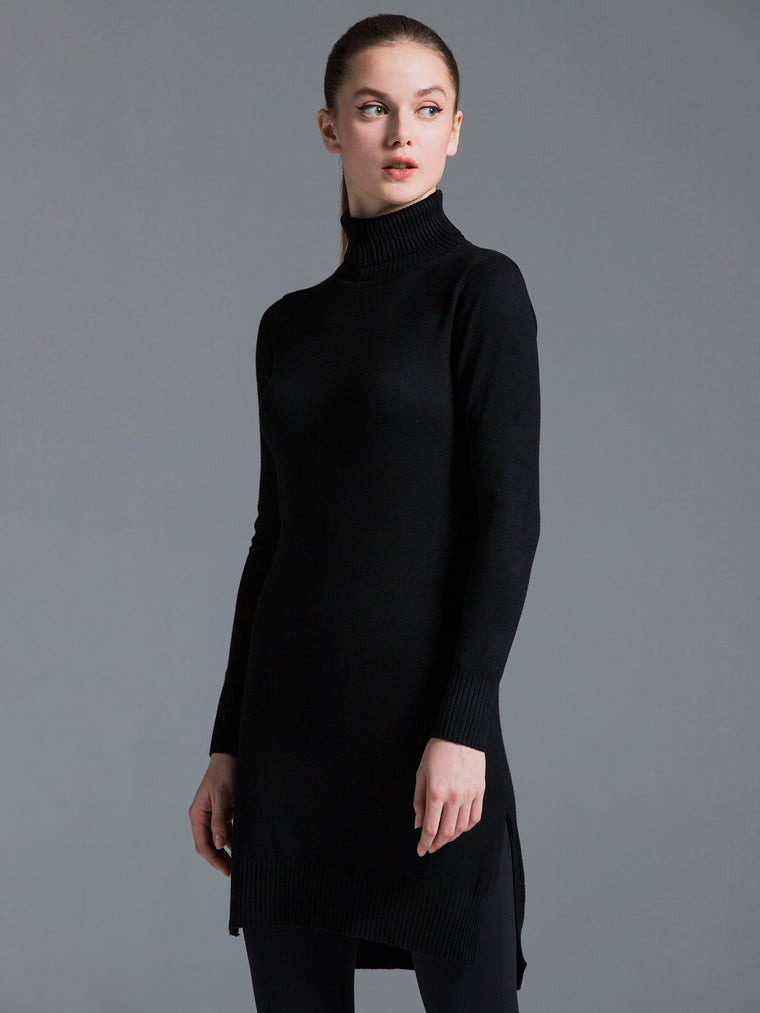 TURTLENECK KNIT DRESS W SLITS, BLACK